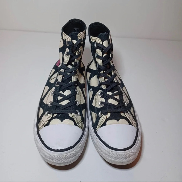 Converse Twisted Hearts Chucks Sz Women 11 Black/White 567143F (226 Box 26) - Picture 9 of 9
